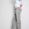 Jeans de cintura média e perna reta