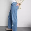 Jeans de cintura média e perna reta