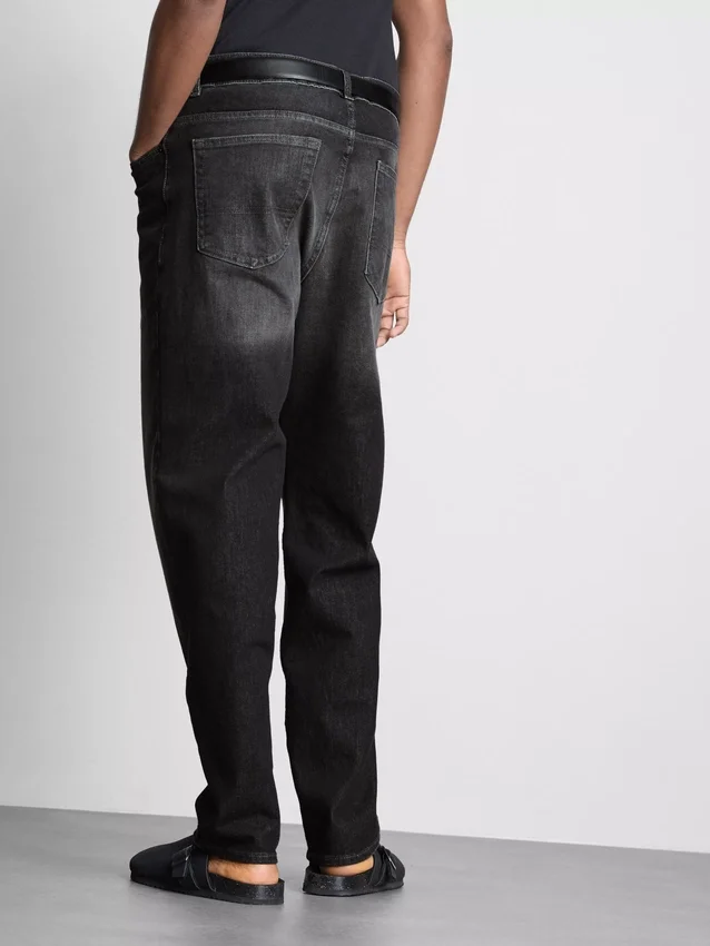 Jeans de cintura média e perna reta