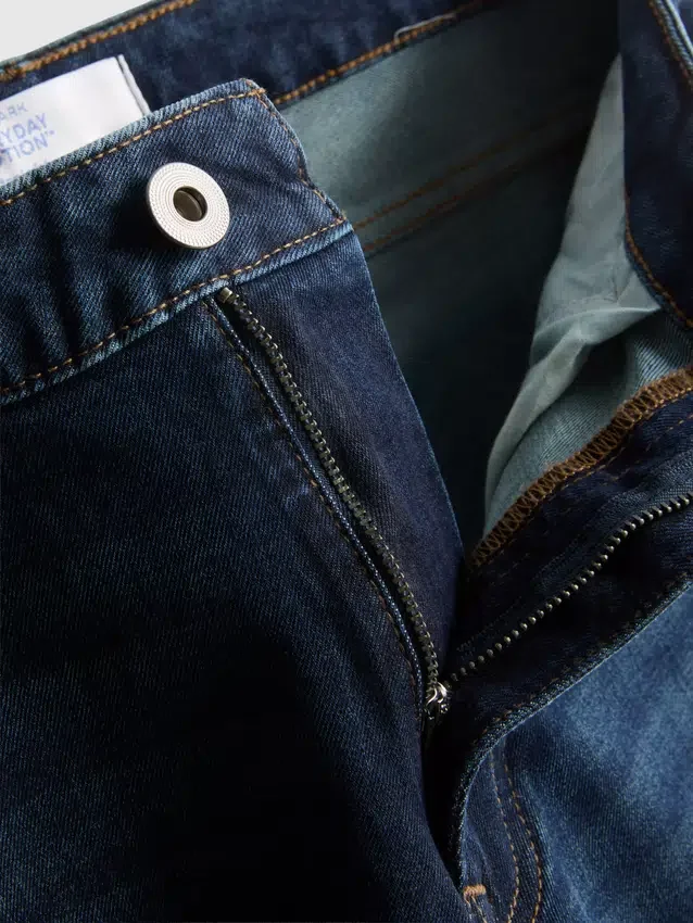 Jeans de cintura média e perna reta