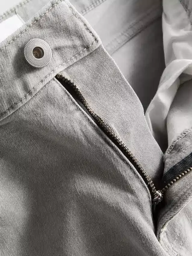 Jeans de cintura média e perna reta