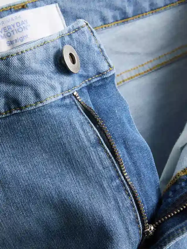 Jeans de cintura média e perna reta