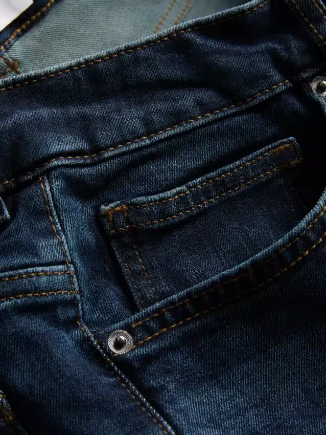 Jeans de cintura média e perna reta