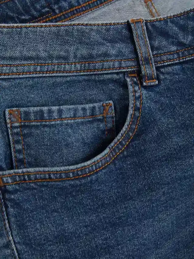 Jeans de cintura média e perna reta