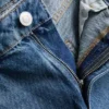 Jeans de corte reto, cintura baixa e estilo descontraído
