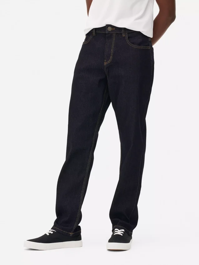 Jeans de corte reto e cintura média