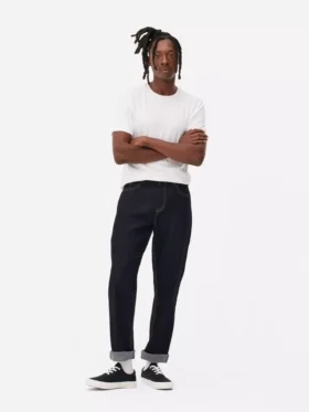 Jeans de corte reto e cintura média