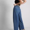 Jeans de ganga curtos de perna larga