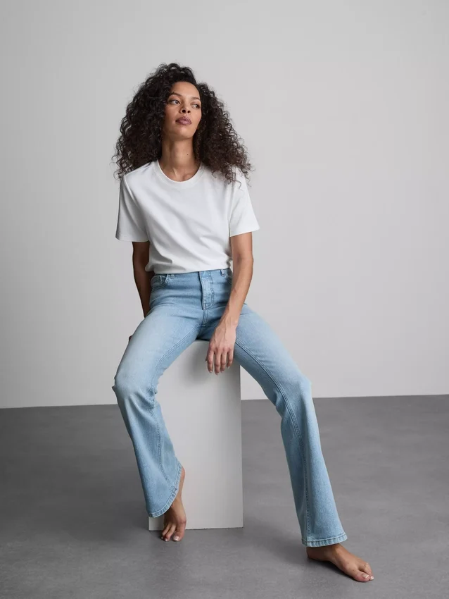 Jeans de ganga de algodão, cintura média e perna larga