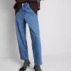 Jeans de ganga de algodão de cintura alta e corte afunilado