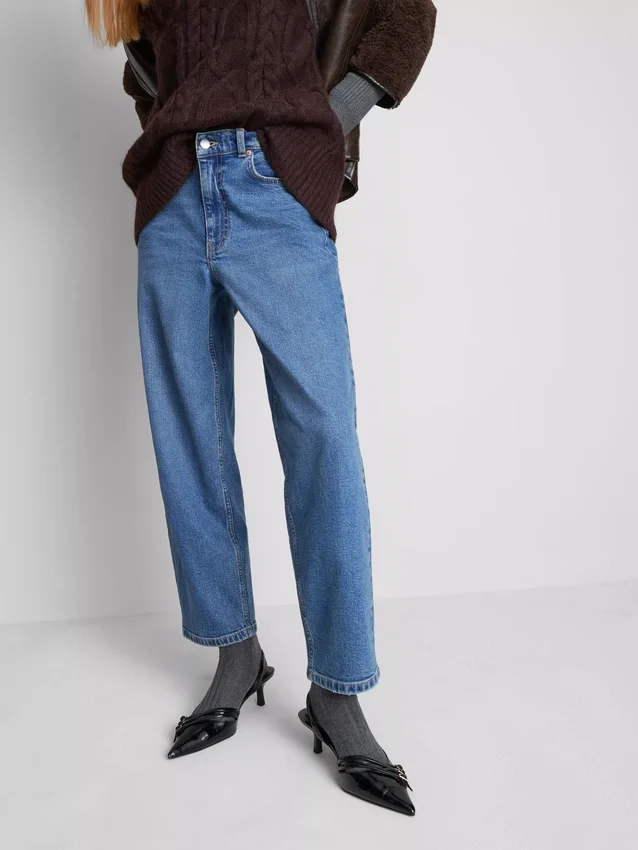 Jeans de ganga de algodão de cintura alta e corte afunilado