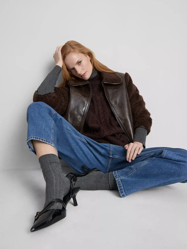 Jeans de ganga de algodão de cintura alta e corte afunilado