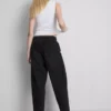 Jeans de ganga de algodão de cintura alta e corte afunilado