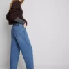 Jeans de ganga de algodão de cintura alta e corte afunilado