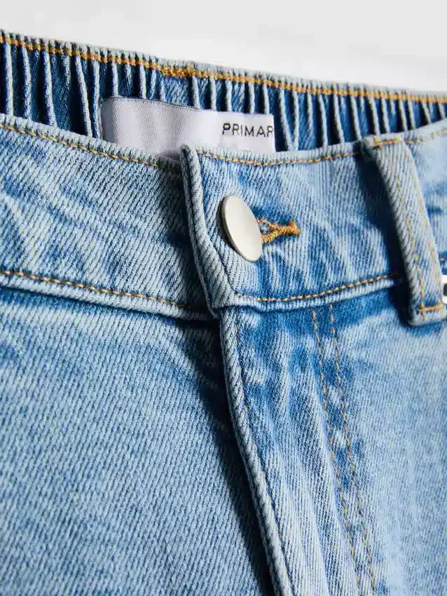 Jeans de ganga de algodão de cintura alta e corte afunilado