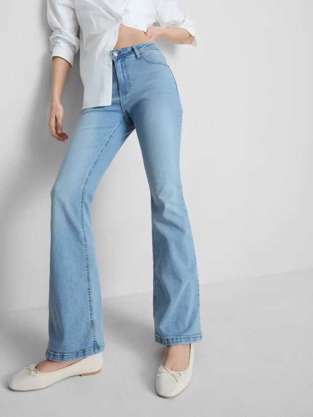 Jeans de ganga de algodão, de cintura média e perna larga
