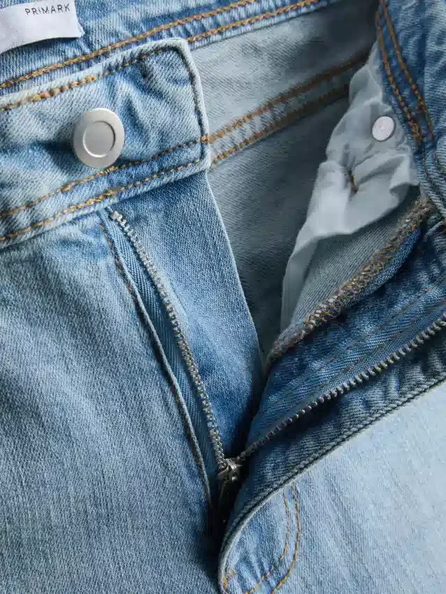 Jeans de ganga de algodão, de cintura média e perna larga