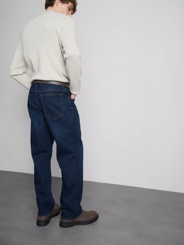 Jeans elásticos de perna reta