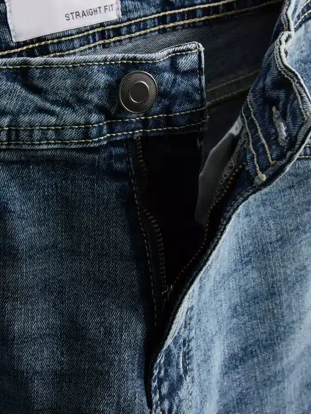 Jeans elásticos de perna reta