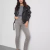 Jeans justos com elevado teor de algodão