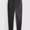 Jeans justos com elevado teor de algodão