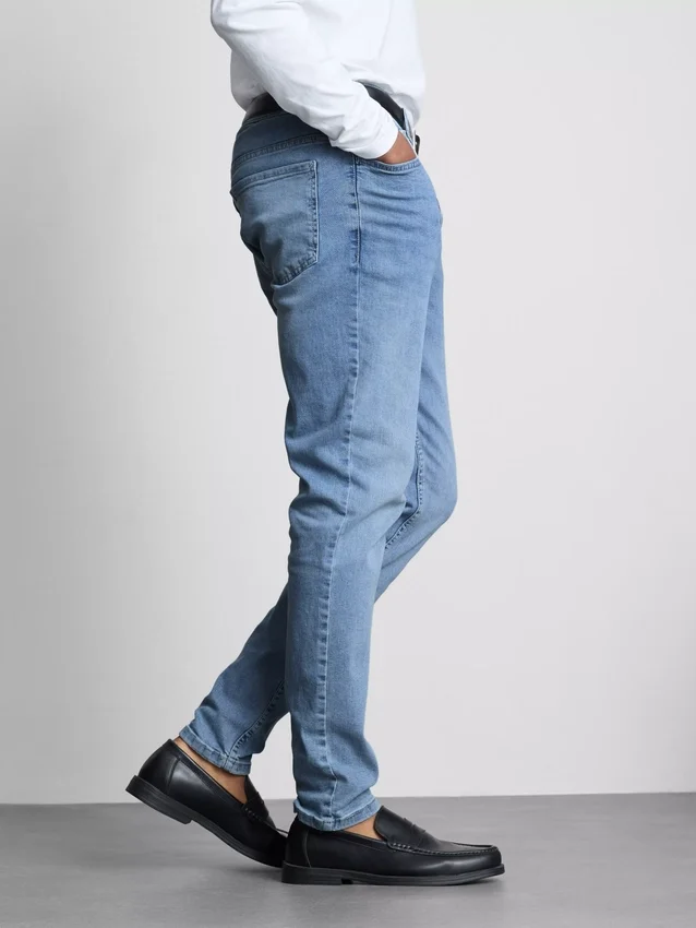 Jeans justos de cintura média