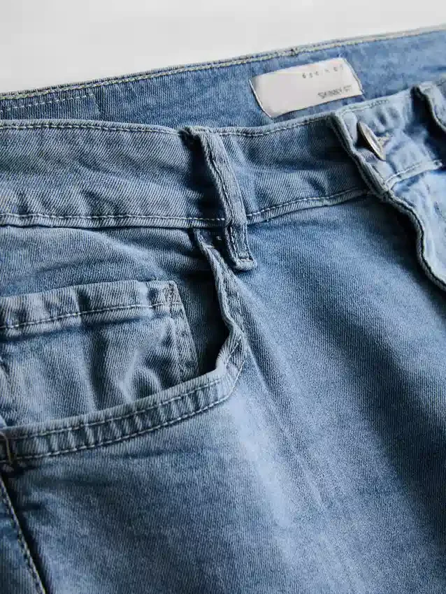 Jeans justos de cintura média