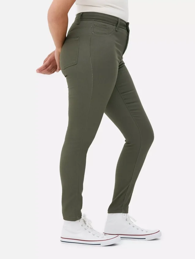 Jeans justos de cintura média Essential | regular