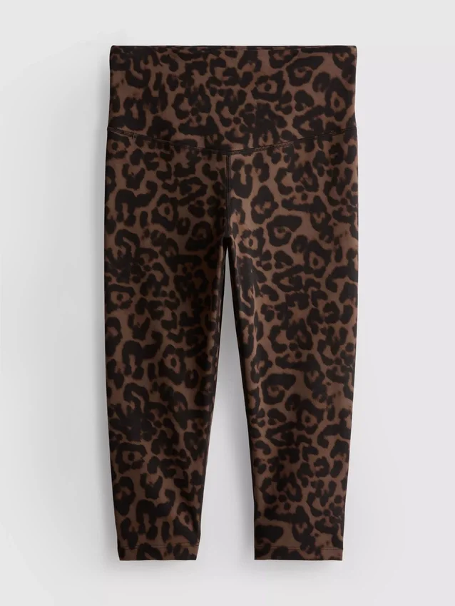 Leggings capri desportivas com padrão de leopardo