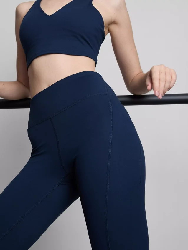 Leggings capri desportivas de cintura alta, com apoio suave