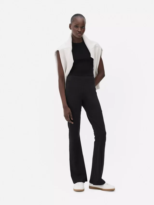 Leggings desportivas de cintura alta e corte largo