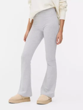 Leggings desportivas de cintura alta e corte largo