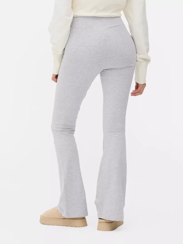 Leggings desportivas de cintura alta e corte largo