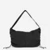 Mala tipo sling com detalhe de cordão