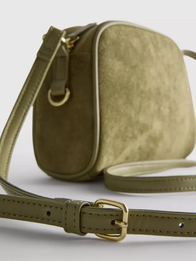 Mini bolsa a tiracolo em imitação de camurça