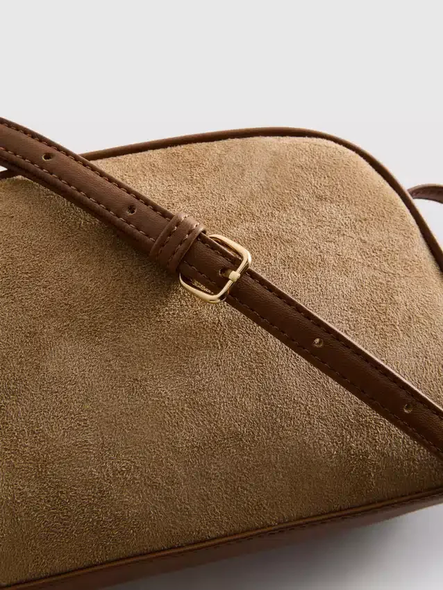 Mini bolsa a tiracolo em imitação de camurça