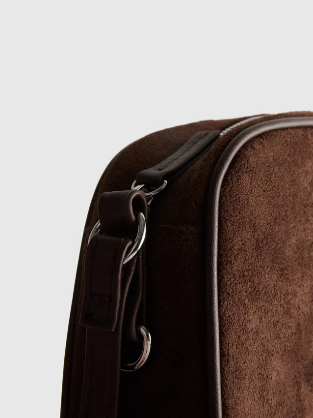 Mini bolsa a tiracolo em imitação de camurça