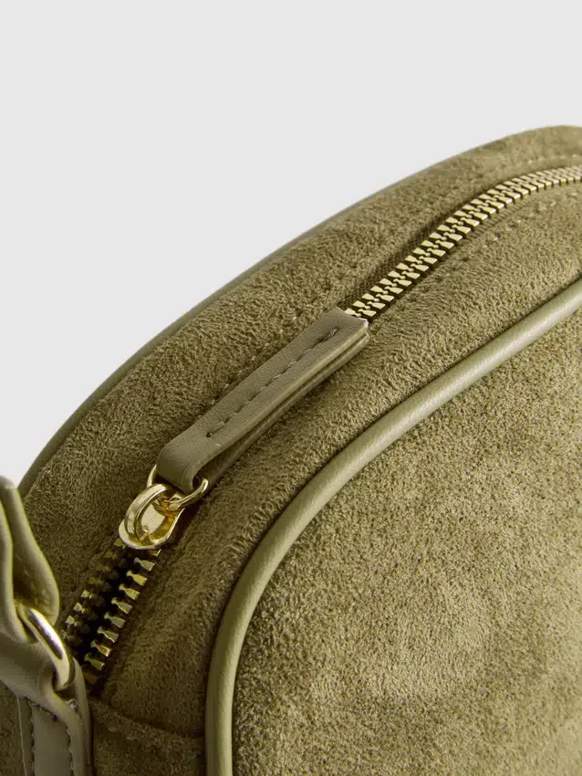 Mini bolsa a tiracolo em imitação de camurça