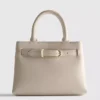 Mini-bolsa com detalhe de fivela