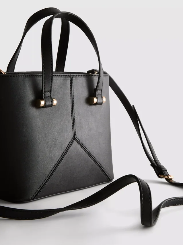 Mini-bolsa em imitação de couro