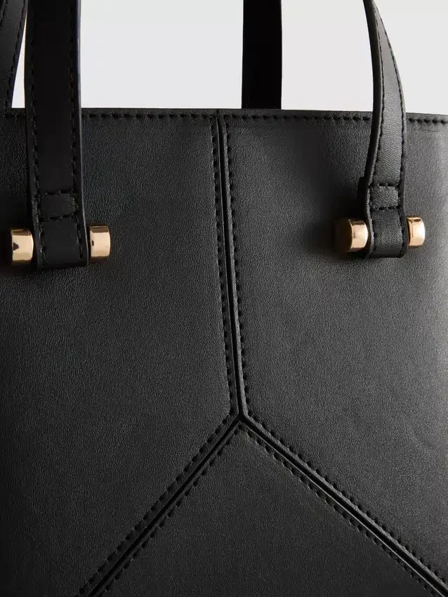 Mini-bolsa em imitação de couro