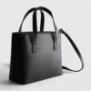 Mini-bolsa em imitação de couro