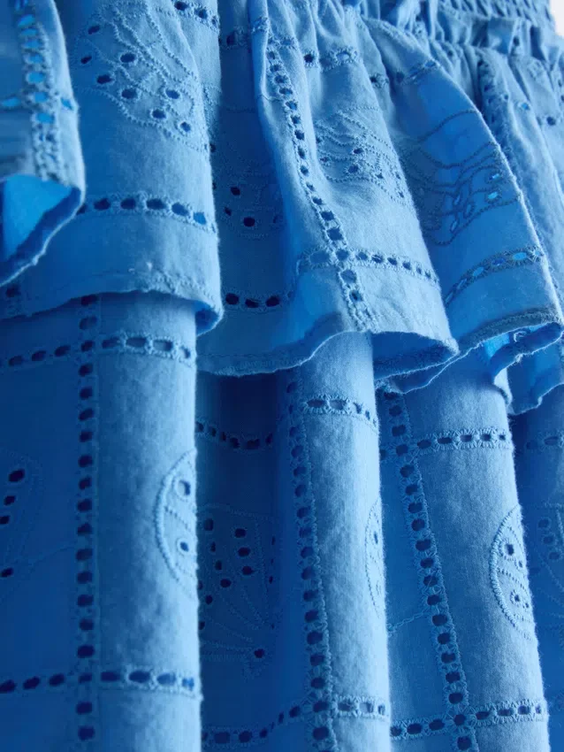 Mini-saia em camadas de algodão com bordados