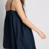 Mini-vestido babydoll em ganga de algodão