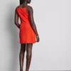 Mini-vestido com decote quadrado