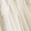 Mini-vestido com folhos e acabamento em renda da Paula Echevarría