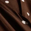 Mini-vestido com mangas bufantes e botões