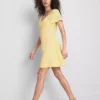 Mini-vestido com mangas curtas franzidas
