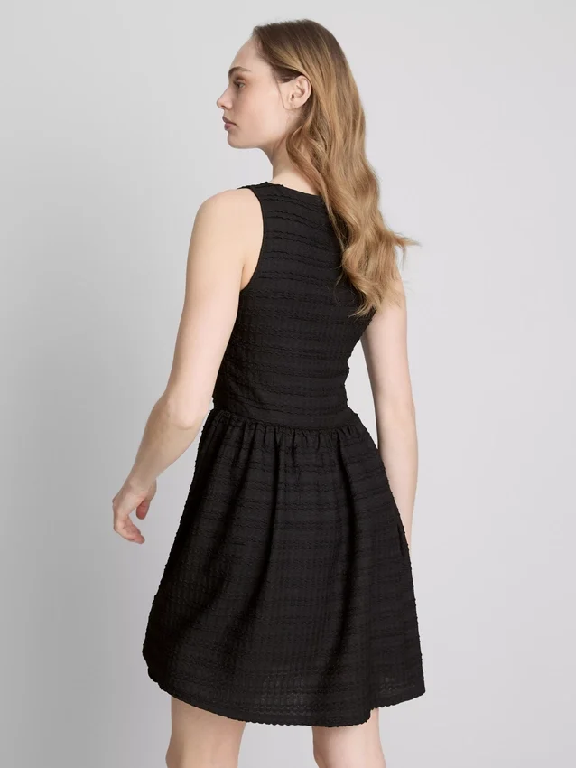 Mini-vestido com textura enrugada