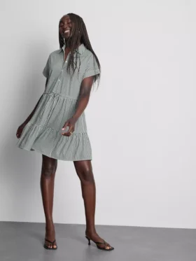 Mini-vestido de camisa com gola